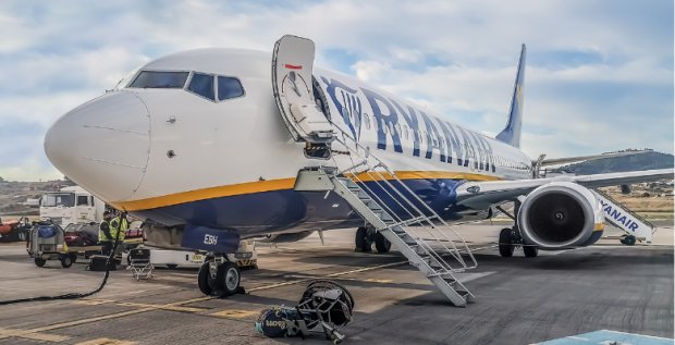 Our Guide To Ryanair Priority & Standard Baggage Allowance