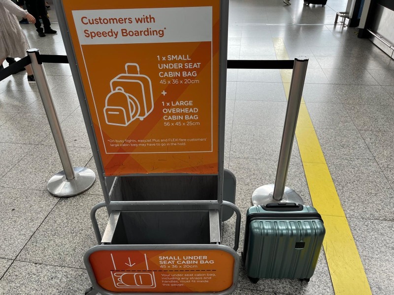 Tripp Retro Pewter Underseat Cabin 45x36x20 (Dual Wheel) Tripp Ltd