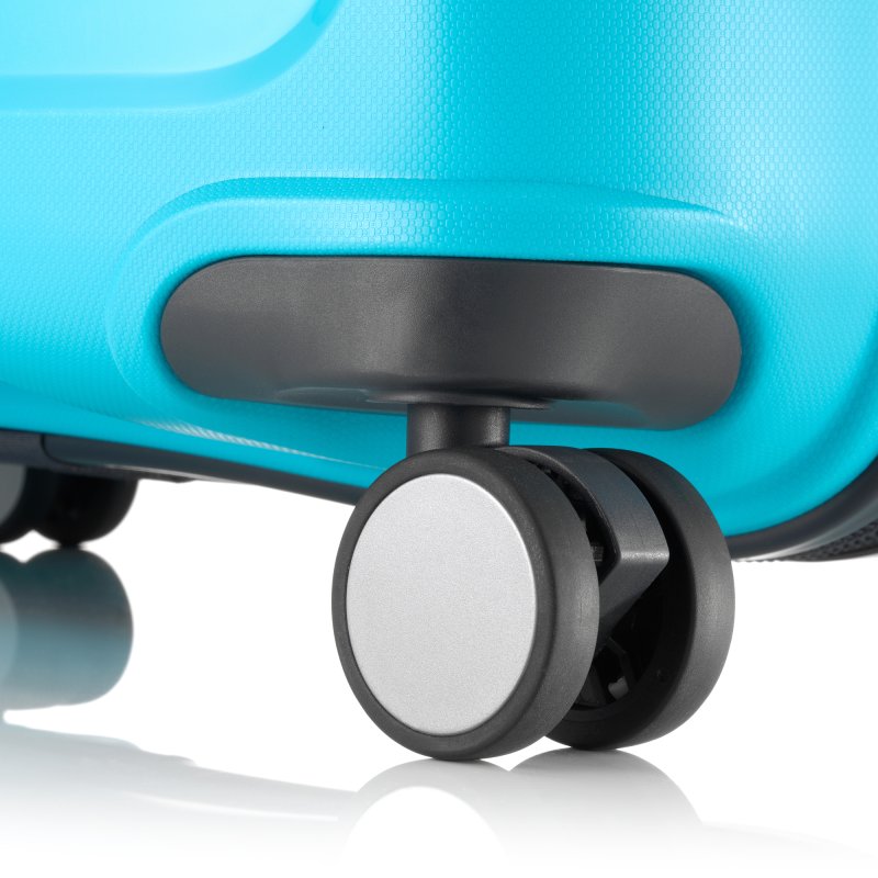 Tripp Holiday 8 Turquoise Large Suitcase