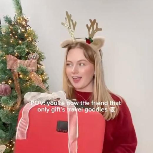 Buy them travel goodies they’ll love ❤️✨ #trippluggage #travelwithtripp #christmasgifts #trav...